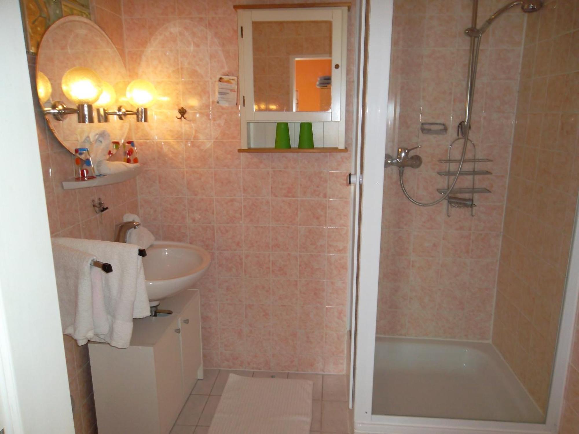 Gasthof Und Pension Mainzer Rad Schwetzingen Bagian luar foto