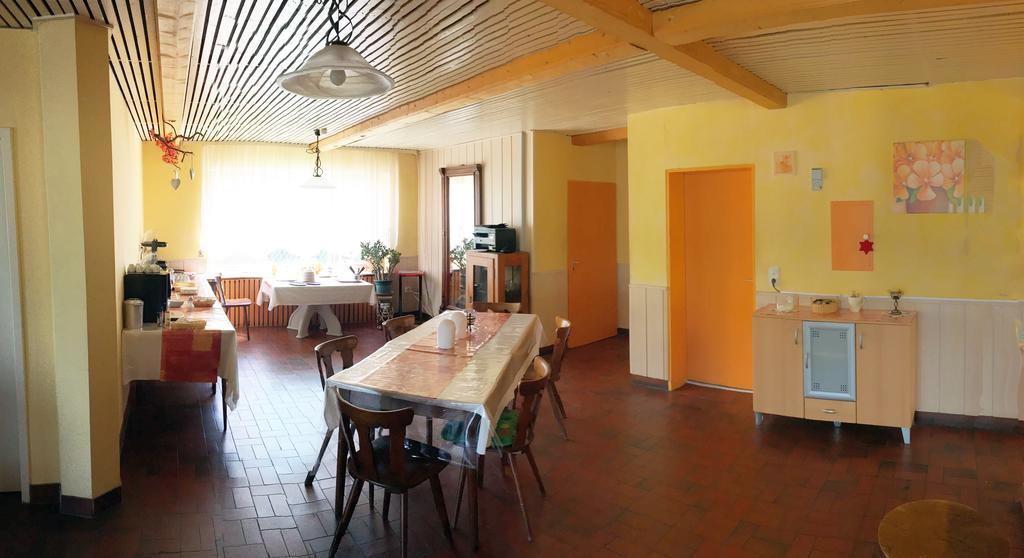 Gasthof Und Pension Mainzer Rad Schwetzingen Bagian luar foto